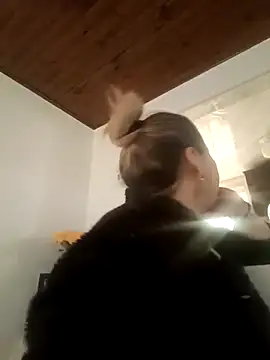 coral smitth online show from April 1, 2:14 pm