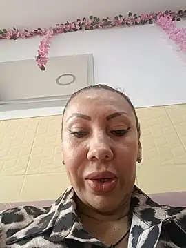 coral smitth online show from July 17, 3:39 pm