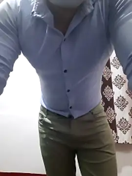 Guyinshortss online show from February 13, 8:38 pm