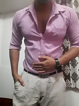 Guyinshortss online show from March 21, 8:45 pm