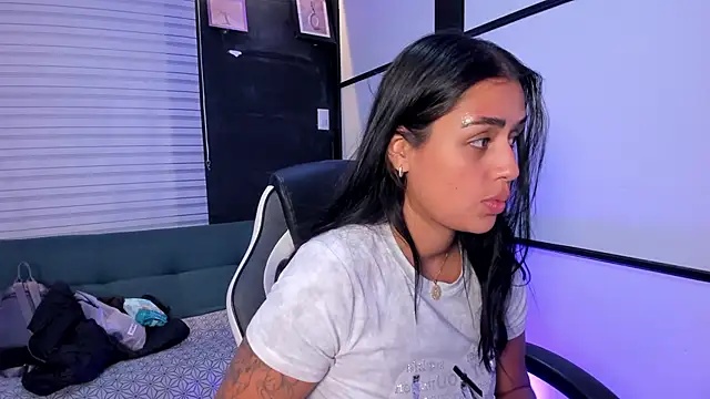 Snapshot of EmmaTorres_ chatting on September 27, 12:32 pm EmmaTorres  online show from September 27, 12:32 pm
