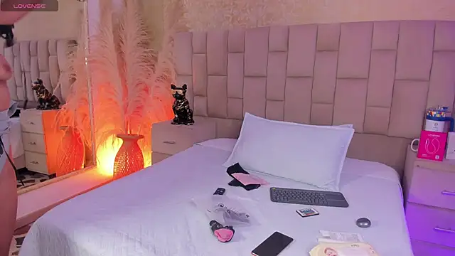 EmmaTorres  online show from January 12, 9:53 pm