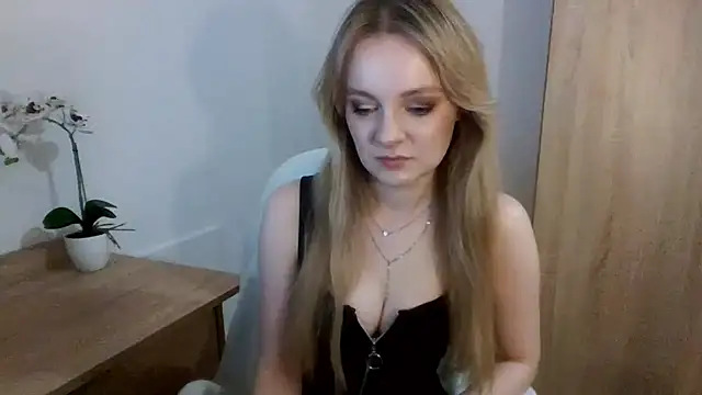 AlmaHoney online show from January 29, 12:12 am