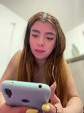 Snapshot of Cloew_Marz chatting on July 1, 12:23 am Cloew Marz online show from July 1, 12:23 am