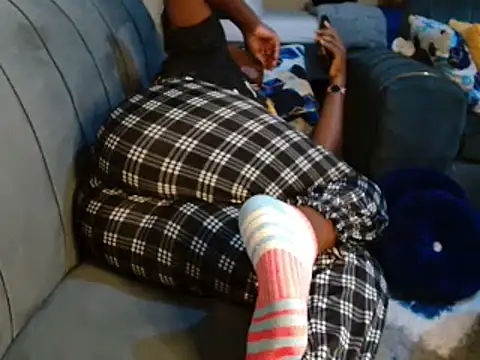 leslysexygirl online show from March 22, 5:17 am