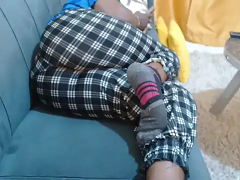 leslysexygirl online show from April 7, 6:36 am