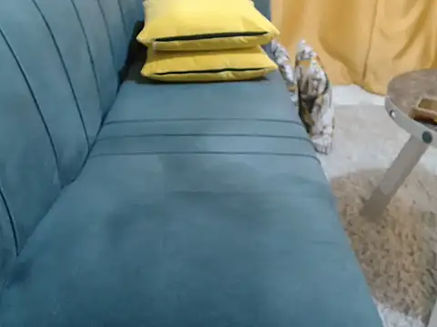 leslysexygirl online show from April 17, 6:27 am