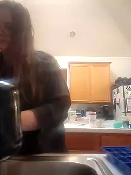 Snapshot of aliceluvzbill chatting on December 3, 5:55 pm aliceluvzbill online show from December 3, 5:55 pm