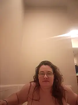 Snapshot of aliceluvzbill chatting on October 25, 10:48 pm aliceluvzbill online show from October 25, 10:48 pm