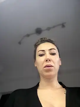 RaquelleDevon online show from January 15, 6:07 am