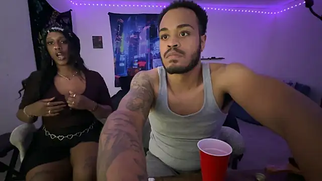 Snapshot of BlackBunny0222 chatting on January 8, 4:02 am BlackBunny0222 online show from January 8, 4:02 am