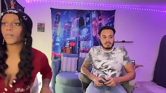 Snapshot of BlackBunny0222 chatting on February 12, 7:35 pm BlackBunny0222 online show from February 12, 7:35 pm