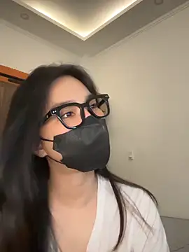 Snapshot of Lilisa_miu chatting on October 1, 6:58 pm Lilisa miu online show from October 1, 6:58 pm