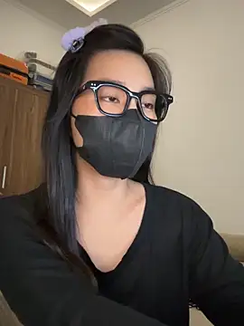 Snapshot of Lilisa_miu chatting on October 12, 4:17 pm Lilisa miu online show from October 12, 4:17 pm