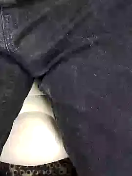 Snapshot of Policeman20742 chatting on February 13, 5:33 pm Policeman20742 online show from February 13, 5:33 pm