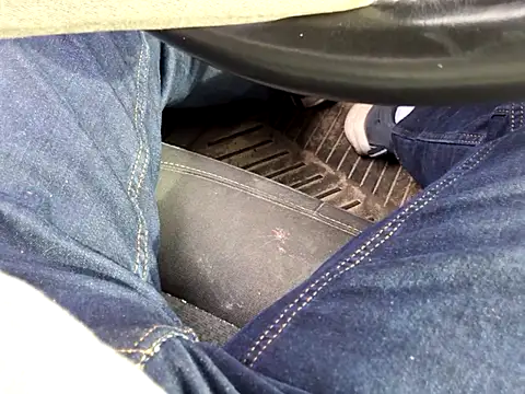 Policeman20742 online show from December 1, 6:57 pm