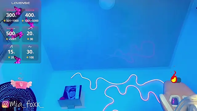 Mia foxx  online show from March 1, 12:17 am