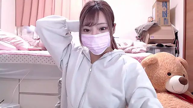  chanMOMO  online show from December 7, 6:21 am