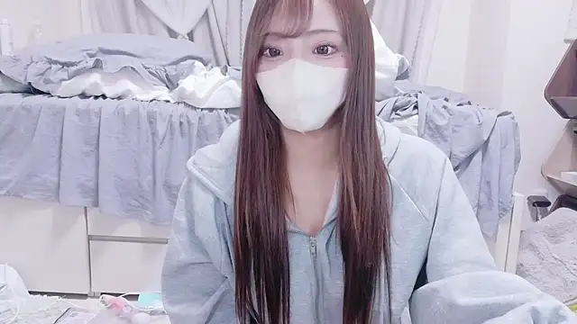  chanMOMO  online show from October 10, 1:21 pm