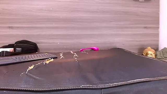 Cutie Shy  online show from March 11, 10:31 pm