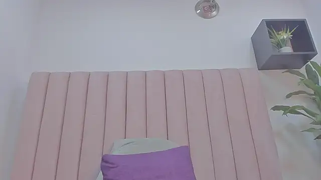 camila  herrera online show from March 19, 12:34 pm