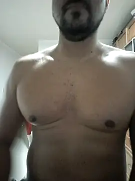 Snapshot of LatinMar chatting on December 16, 2:05 pm LatinMar online show from December 16, 2:05 pm