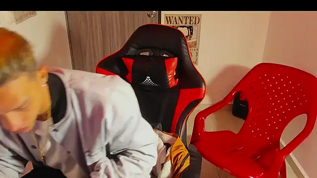 Snapshot of TommyGun_22 chatting on September 8, 11:37 pm TommyGun 22 online show from September 8, 11:37 pm