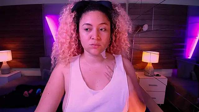 Kateryn  online show from February 11, 4:13 pm