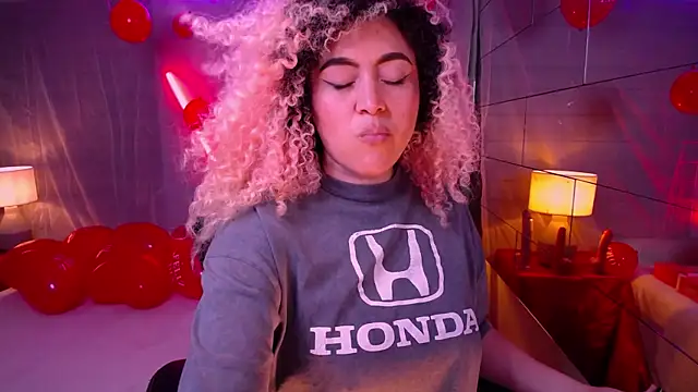 Kateryn  online show from February 15, 7:50 pm