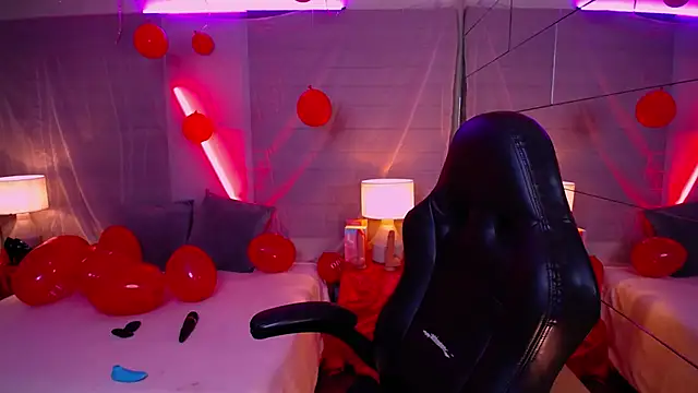 Kateryn  online show from February 18, 10:58 pm