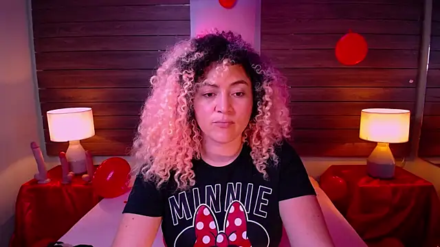 Kateryn  online show from February 19, 7:48 pm