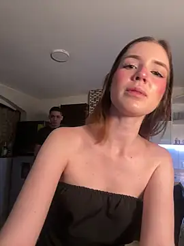 samantha kevin online show from March 17, 3:33 am