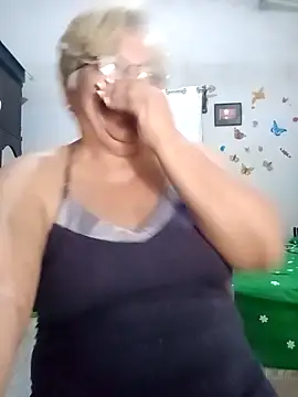 Madrastrahot69 online show from September 27, 4:50 am