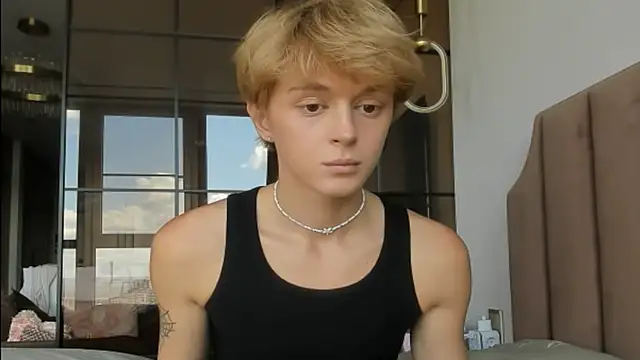 agelandreww online show from April 27, 10:46 am