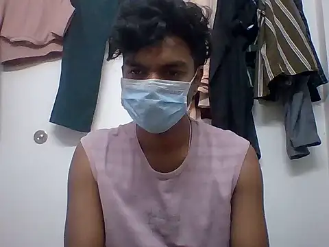 Snapshot of Bangalore_boy29 chatting on June 29, 5:03 am Bangalore boy29 online show from June 29, 5:03 am