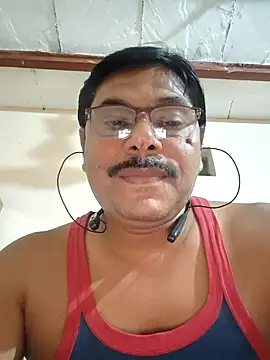 Snapshot of Srmotrs chatting on May 23, 6:56 pm Srmotrs online show from May 23, 6:56 pm