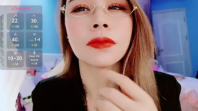 HU131452 online show from December 12, 8:32 pm