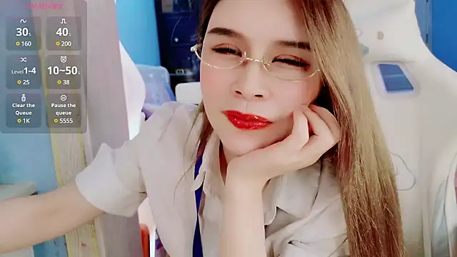 HU131452 online show from February 8, 10:29 pm