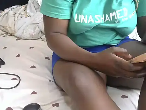 Snapshot of Sexy_baby004 chatting on March 13, 5:36 am Sexy baby004 online show from March 13, 5:36 am