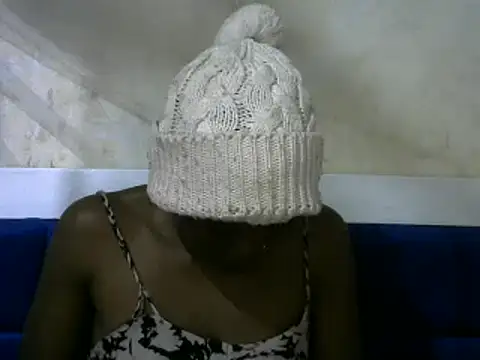 beauty petite online show from December 11, 8:39 pm