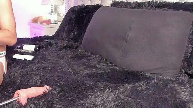 Snapshot of Kev_jenner chatting on January 16, 10:55 pm Kev jenner online show from January 16, 10:55 pm