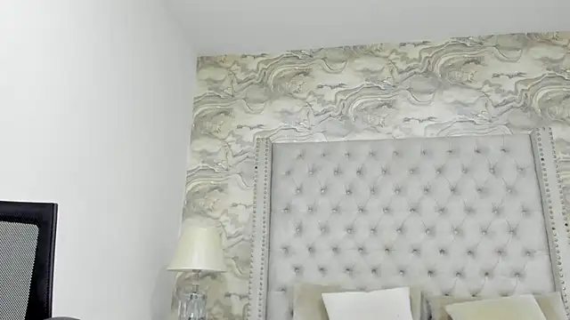 Snapshot of Kev_jenner chatting on September 21, 7:37 pm Kev jenner online show from September 21, 7:37 pm