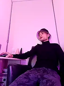 yoerthotx online show from February 14, 1:56 am