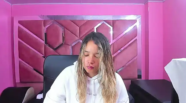 Olivia Fox69 online show from February 5, 3:34 am