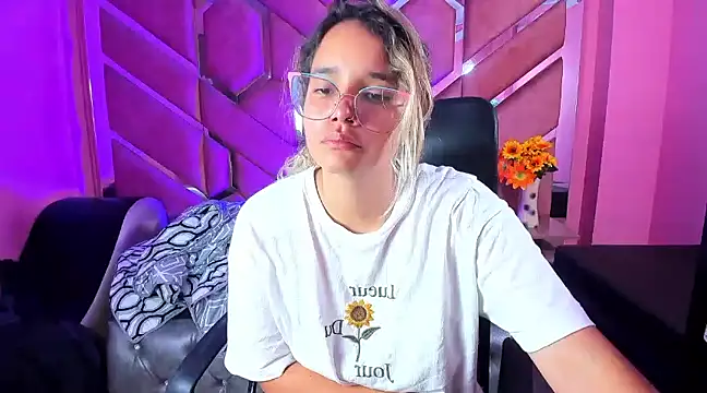 Olivia Fox69 online show from March 14, 6:42 am