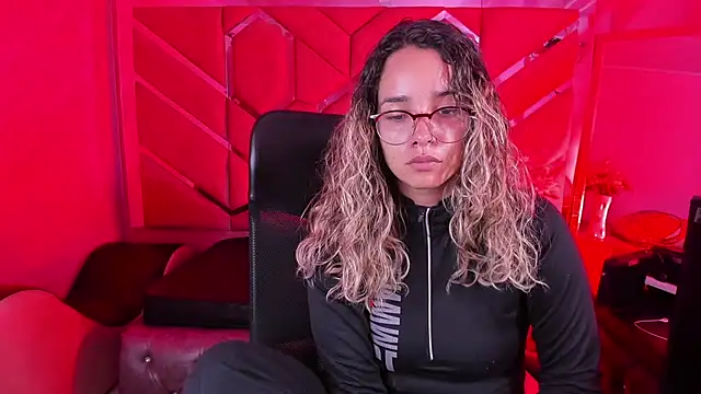 Olivia Fox69 online show from February 11, 3:44 am