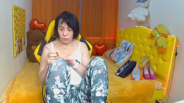 SandraHormas online show from February 17, 7:58 am