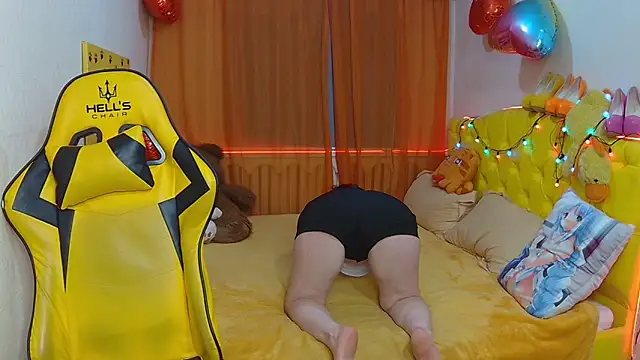 SandraHormas online show from March 3, 10:38 am