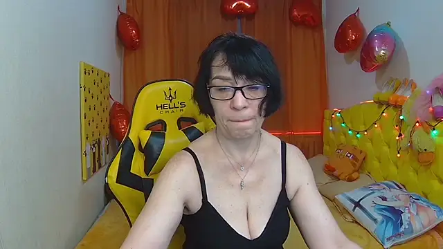 SandraHormas online show from March 23, 8:04 am