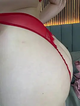 EmiilyAdams  online show from January 10, 11:08 pm